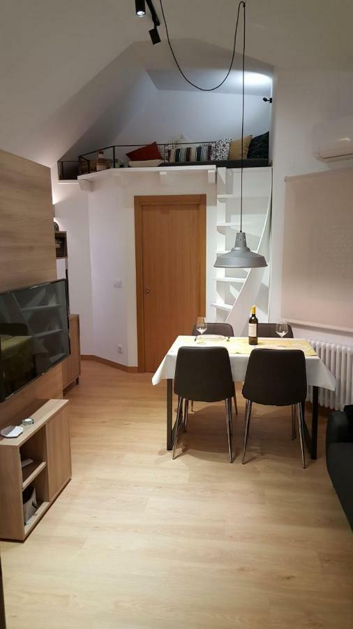Estudio Atico con Altillo Ourense Exterior foto